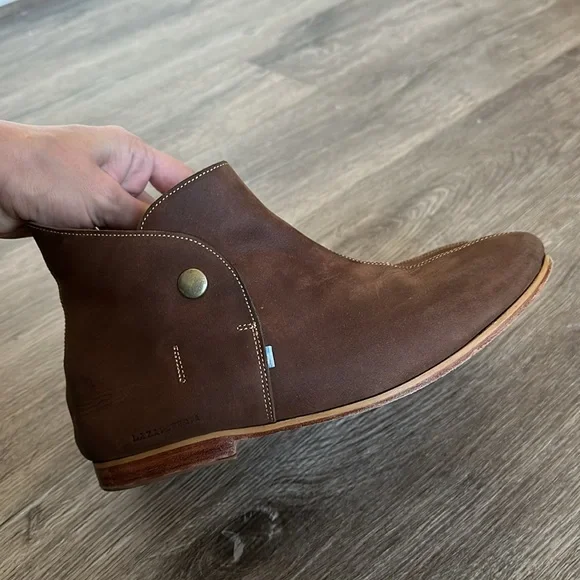 LA Zapateria Handmade Brown Snap Button Leather Booties - Picture 4 of 13